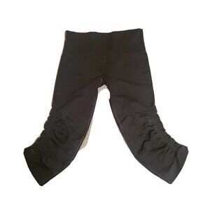 Lululemon In the Flow Scrunch Leggings Capri Activewear Gray Women's Size 4